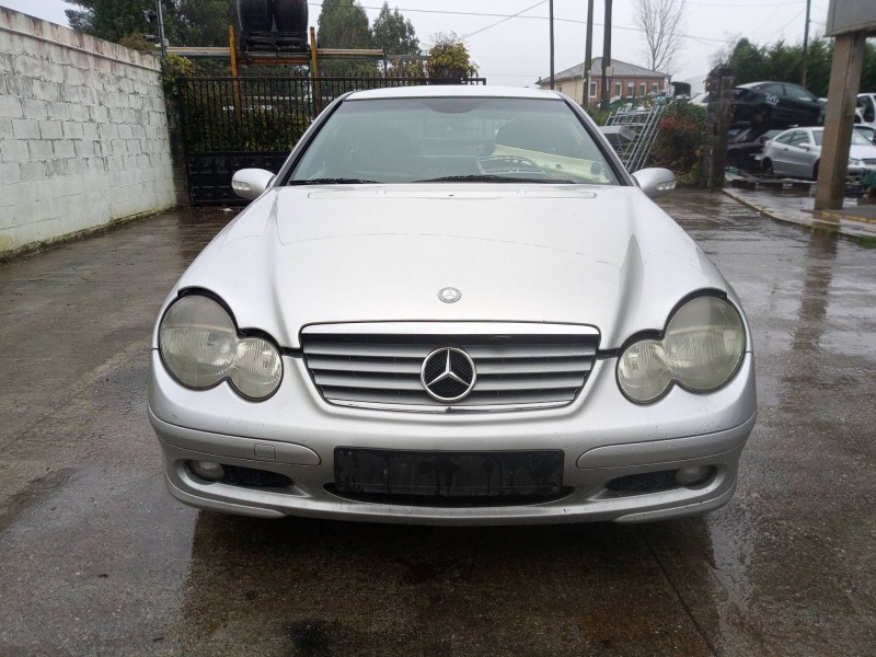 mercedes-benz clase c coupé (cl203) del año 2001