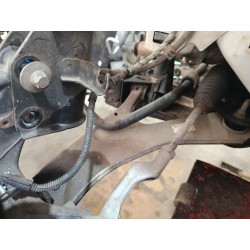 BRAZO SUSPENSION INFERIOR DELANTERO IZQUIERDO 9831682580 