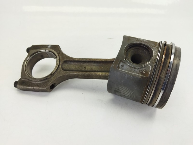 Recambio de piston para bmw x3 (e83) 2.0 d referencia OEM IAM 8487E  