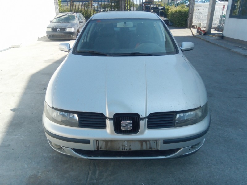 SEAT LEON (1M1)