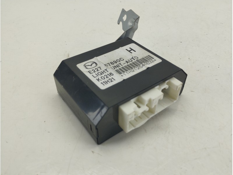 Recambio de centralita luces para mazda cx-7 (er) 2.2 mzr-cd awd (er10a) referencia OEM IAM E22767890C  