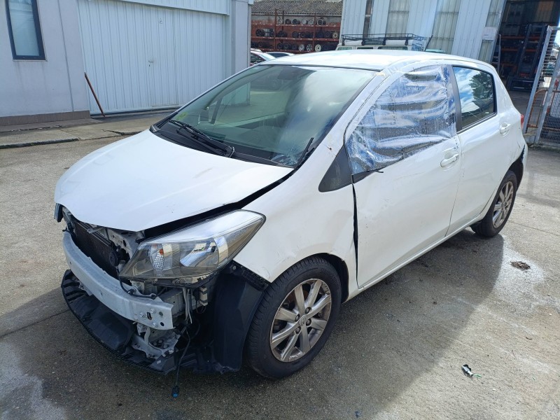 TOYOTA YARIS (_P13_)