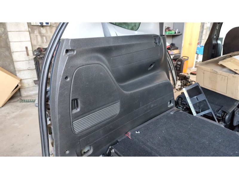 Recambio de moldura para opel zafira tourer c (p12) 1.6 cdti (75) referencia OEM IAM 20893377  