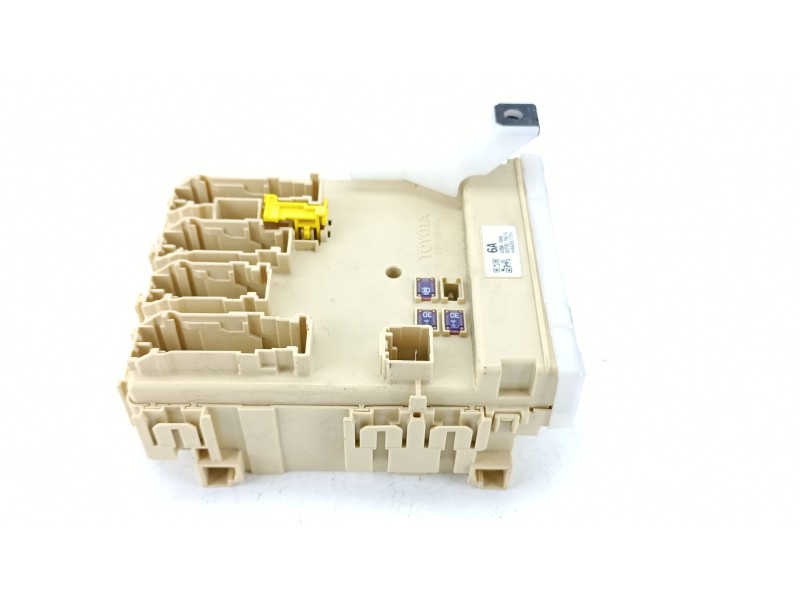 Recambio de caja reles / fusibles para lexus nx (_z1_) 300h awd (ayz15) referencia OEM IAM 8273078010  