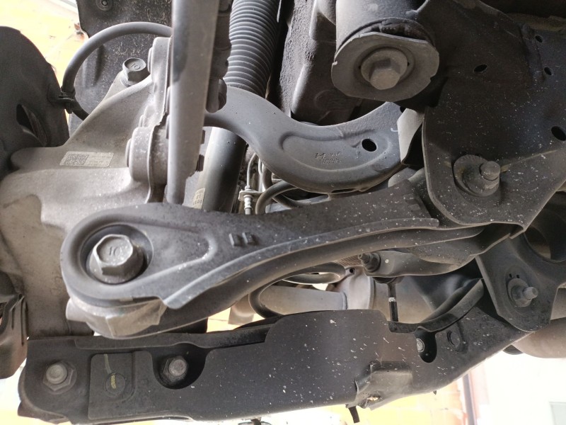 Recambio de tirante trasero derecho para hyundai tucson (nx4e, nx4a) 1.6 t-gdi referencia OEM IAM 55251N9050  