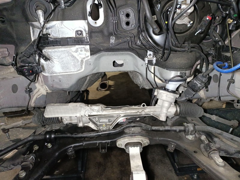 Recambio de cremallera direccion para hyundai tucson (nx4e, nx4a) 1.6 t-gdi referencia OEM IAM 57700R2000  