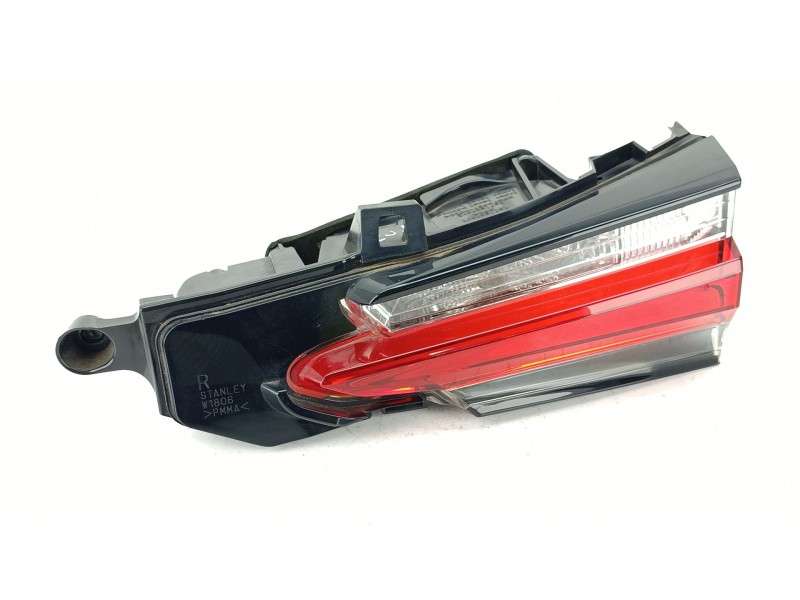 Recambio de piloto trasero derecho interior para lexus nx (_z1_) 300h awd (ayz15) referencia OEM IAM 8158178010  
