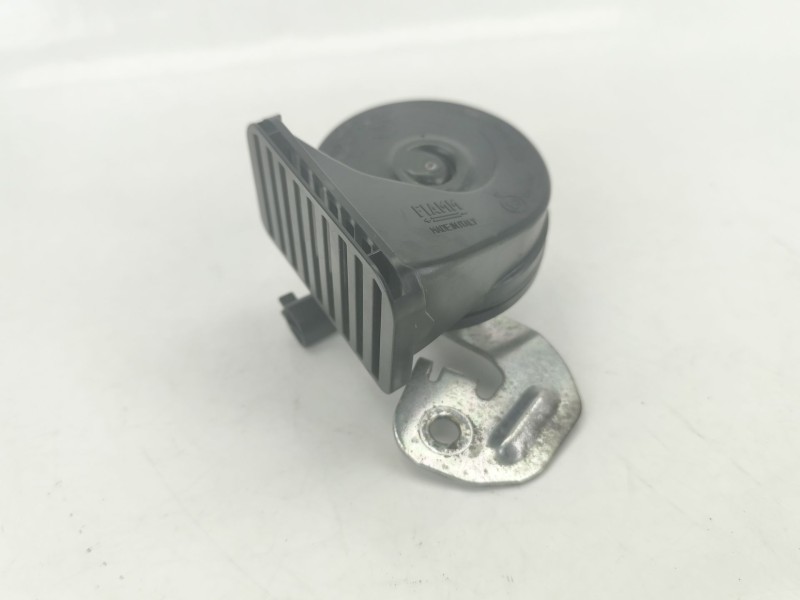 Recambio de claxon para ford focus iii 1.5 tdci referencia OEM IAM F1ET13802AC  