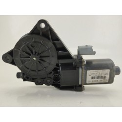 MOTOR ELEVALUNAS DELANTERO DERECHO 824602R000 