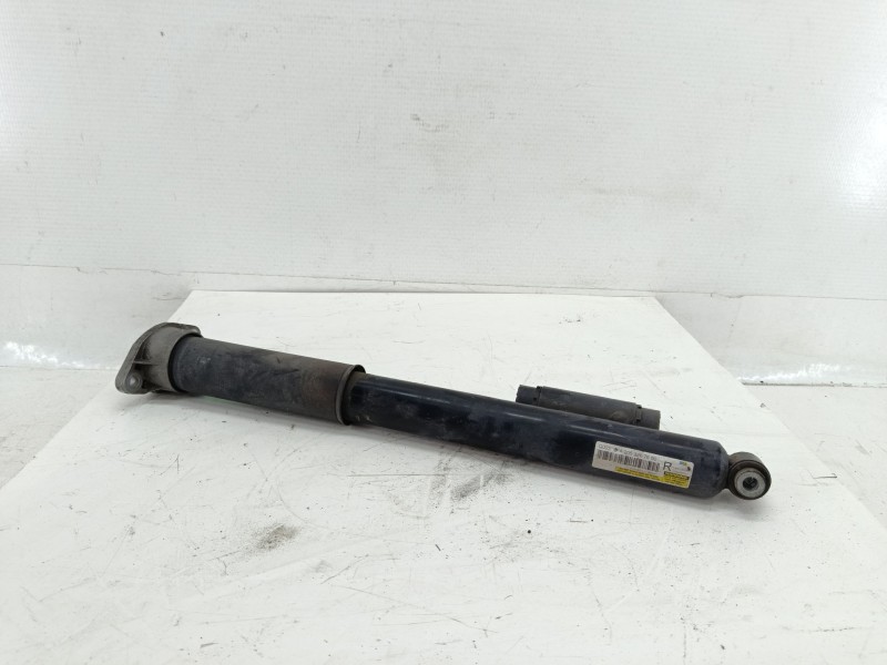 Recambio de amortiguador trasero derecho para mercedes-benz clase c (w205) c 350 e (205.047) referencia OEM IAM A2053207600  