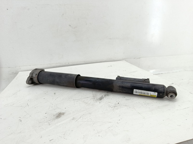 Recambio de amortiguador trasero izquierdo para mercedes-benz clase c (w205) c 350 e (205.047) referencia OEM IAM A2053207500  