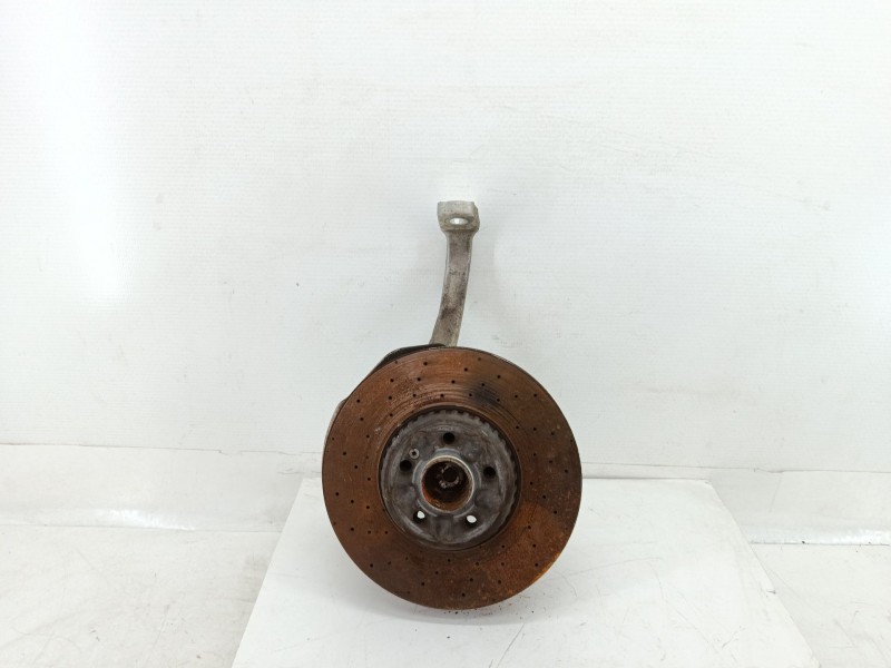 Recambio de mangueta delantera izquierda para mercedes-benz clase c (w205) c 350 e (205.047) referencia OEM IAM 2053326500  