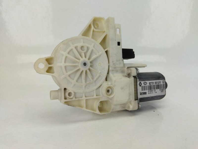 Recambio de motor elevalunas trasero derecho para renault fluence (l3_) 1.5 dci (l30b) referencia OEM IAM 827310013R  