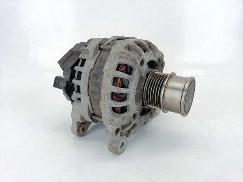Recambio de alternador para seat ibiza iv (6j5, 6p1) 1.2 tsi referencia OEM IAM 04E903021M  