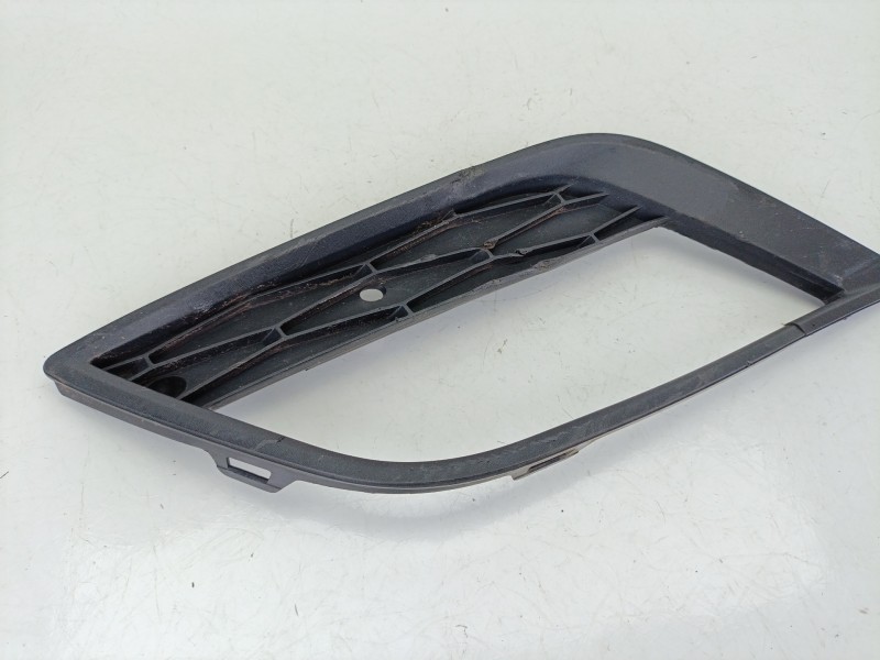 Recambio de rejilla paragolpes izquierda para seat ibiza iv (6j5, 6p1) 1.2 tsi referencia OEM IAM 6J0853665F  