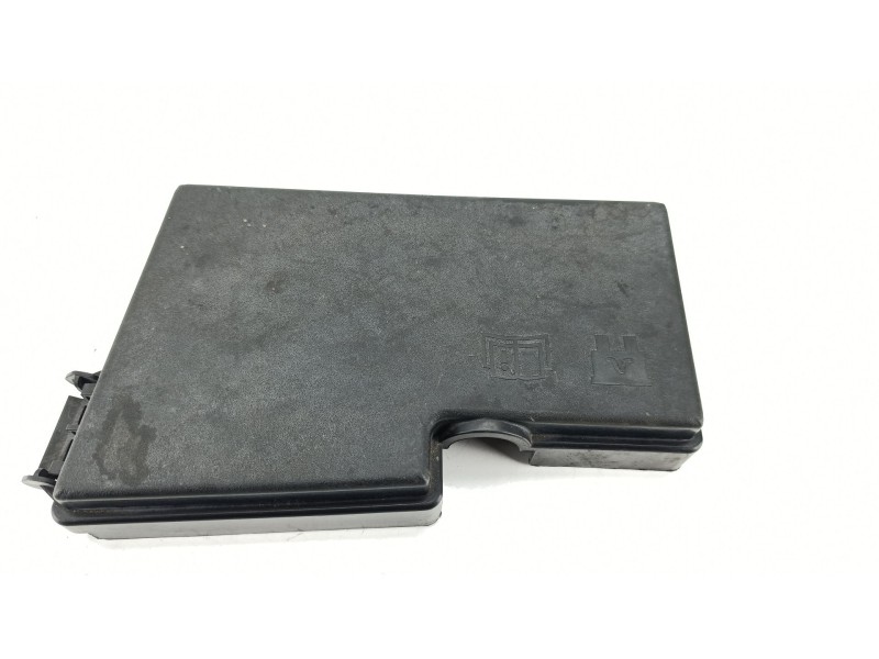 Recambio de caja reles / fusibles para ford focus iii 1.5 tdci referencia OEM IAM AV6T14A076AB  