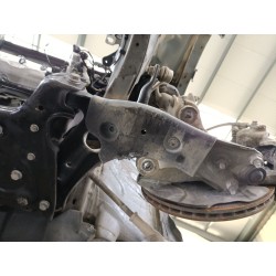BRAZO SUSPENSION INFERIOR DELANTERO IZQUIERDO 3Q0407151P 