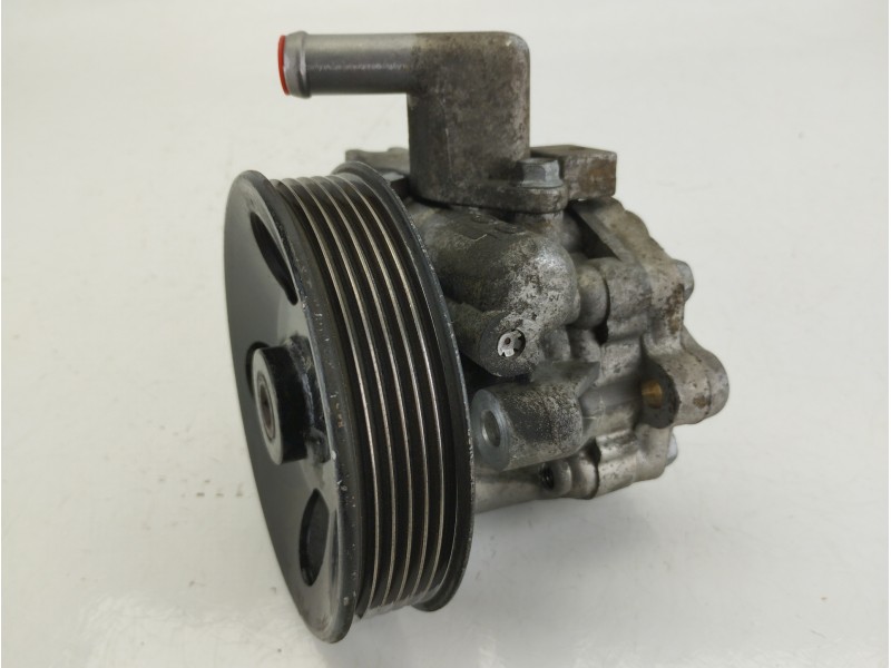 Recambio de bomba direccion para hyundai tucson (jm) 2.0 crdi a las 4 ruedas referencia OEM IAM 571002E200  