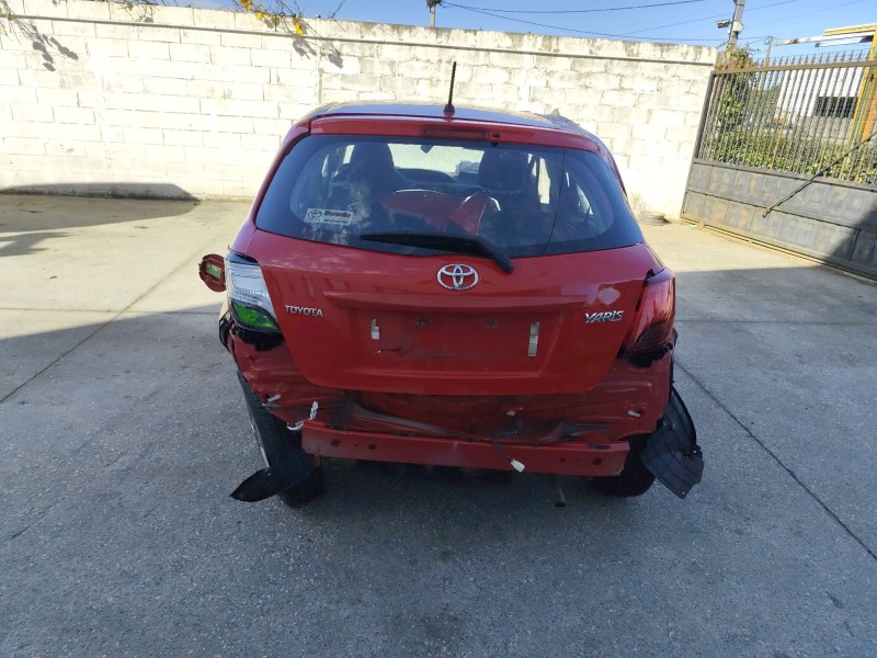 toyota yaris (_p13_) del año 2016