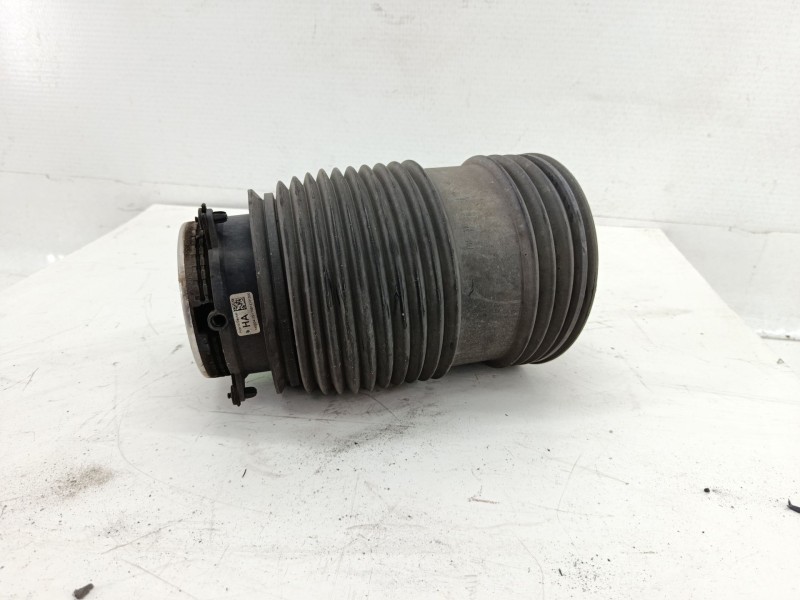 Recambio de balona neumatica trasera derecha para mercedes-benz clase c (w205) c 350 e (205.047) referencia OEM IAM A2053200825 