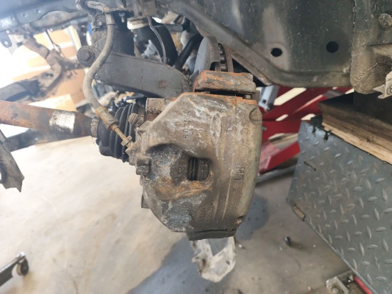 Recambio de pinza de freno delantera izquierda para ford kuga ii (dm2) 1.5 tdci referencia OEM IAM   