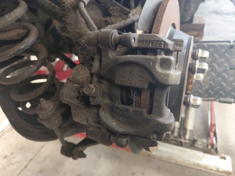 Recambio de pinza de freno trasera derecha para ford kuga ii (dm2) 1.5 tdci referencia OEM IAM   