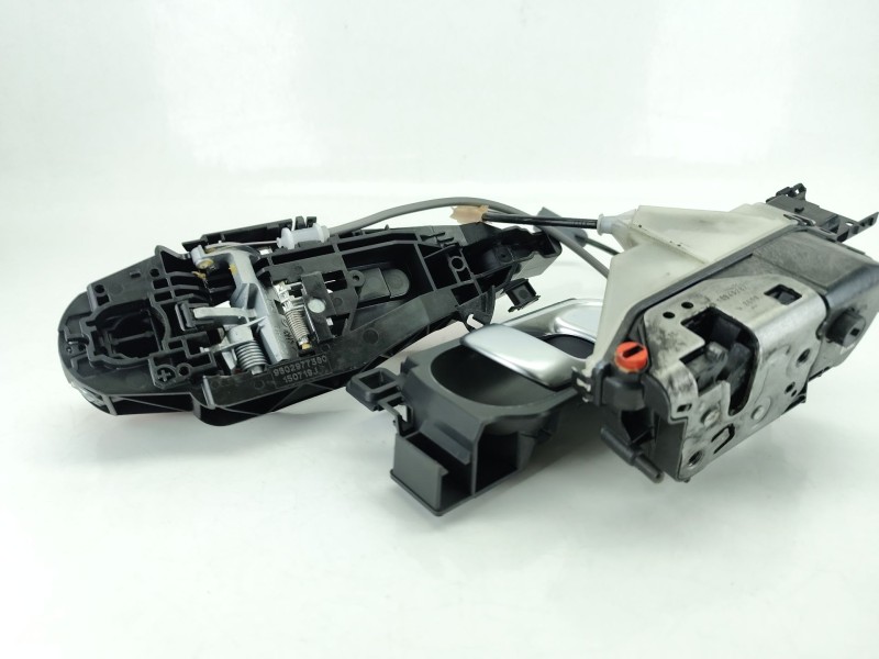 Recambio de cerradura puerta trasera izquierda para citroën c4 cactus 1.5 bluehdi 100 referencia OEM IAM 9819038980  