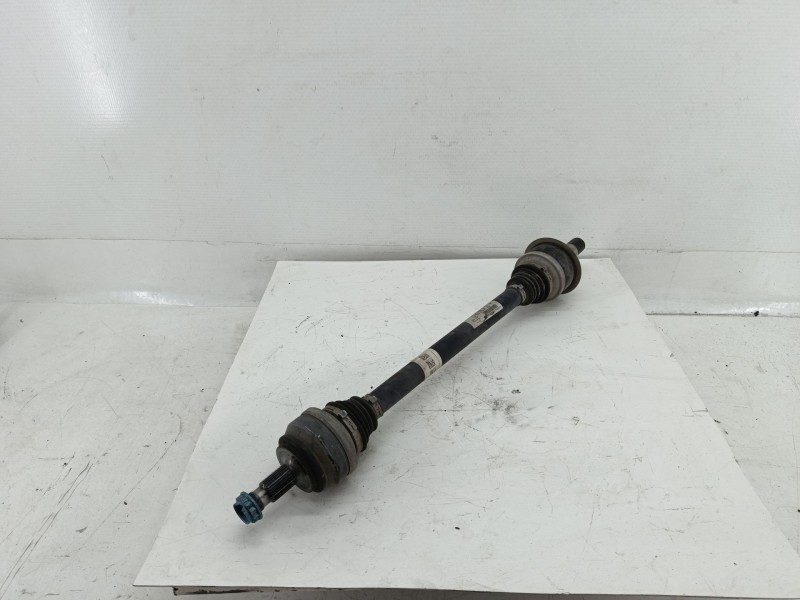 Recambio de transmision trasera izquierda para mercedes-benz clase c (w205) c 350 e (205.047) referencia OEM IAM 2053503100  