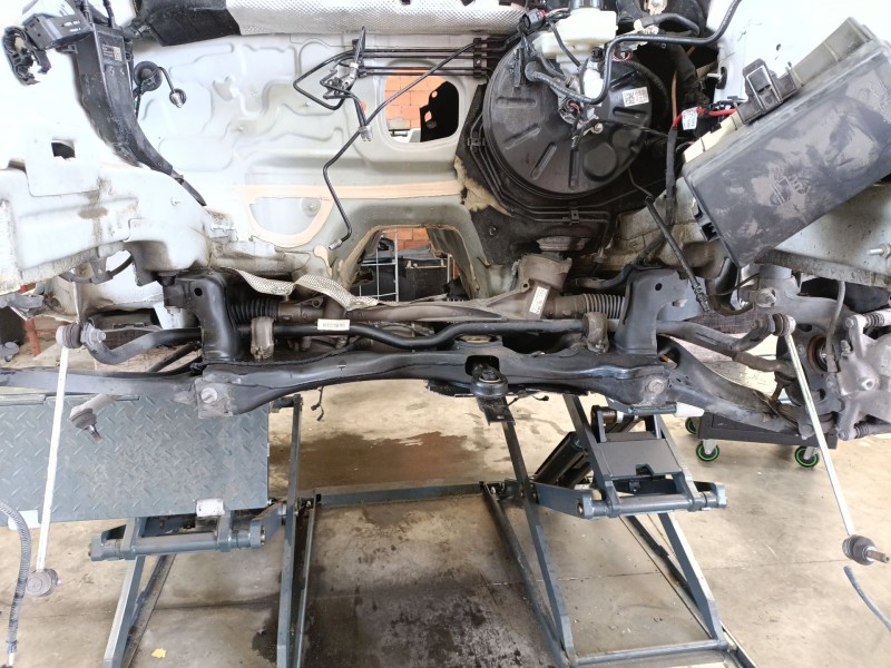 Recambio de barra estabilizadora delantera para seat leon (5f1) 1.5 tgi referencia OEM IAM 5Q0411303R  