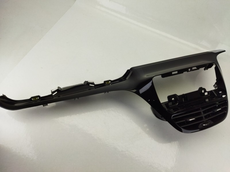 Recambio de rejilla aireadora para peugeot 208 i (ca_, cc_) 1.2 thp 110 referencia OEM IAM 9673830077  