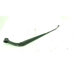 BRAZO LIMPIA DELANTERO IZQUIERDO 8250A586 