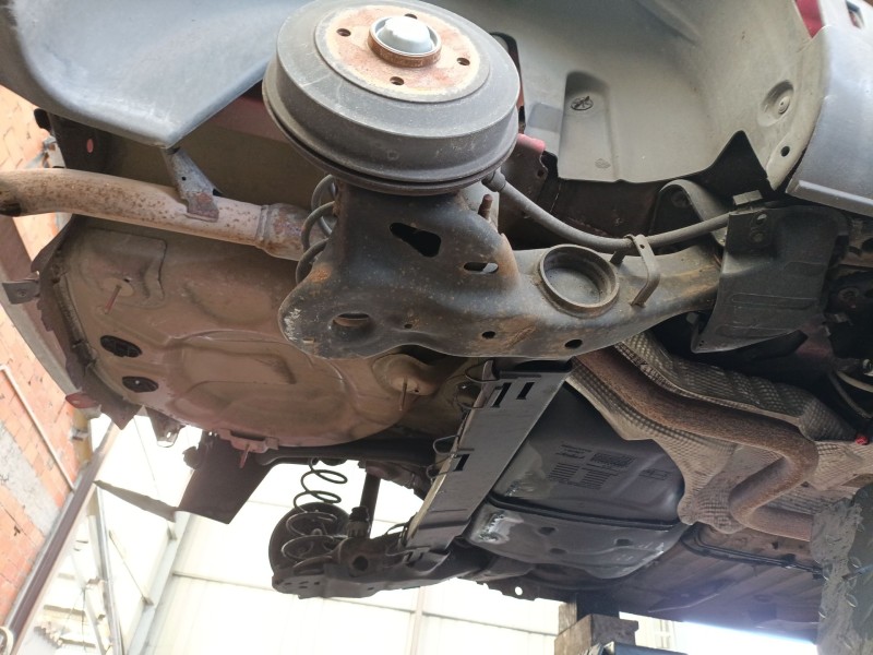 Recambio de puente trasero para citroën c4 cactus 1.5 bluehdi 100 referencia OEM IAM 1607197180  