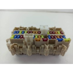 CAJA RELES / FUSIBLES 4EB0C 