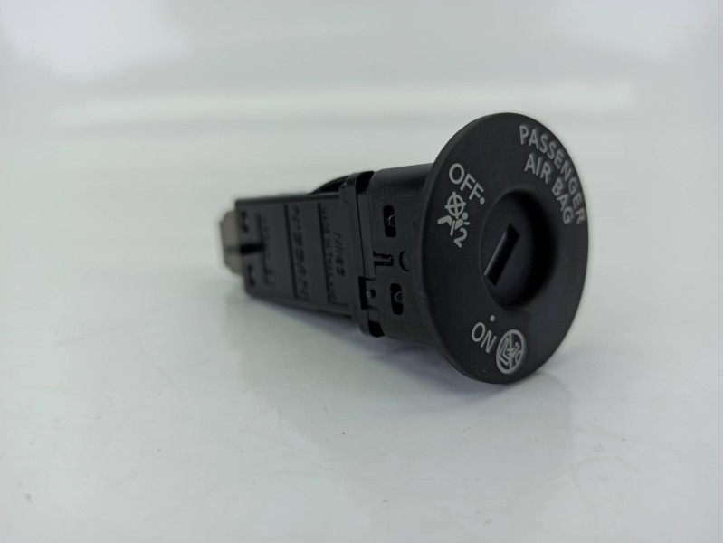 Recambio de interruptor para nissan qashqai ii (j11, j11_) 1.2 dig-t referencia OEM IAM 17525SD  