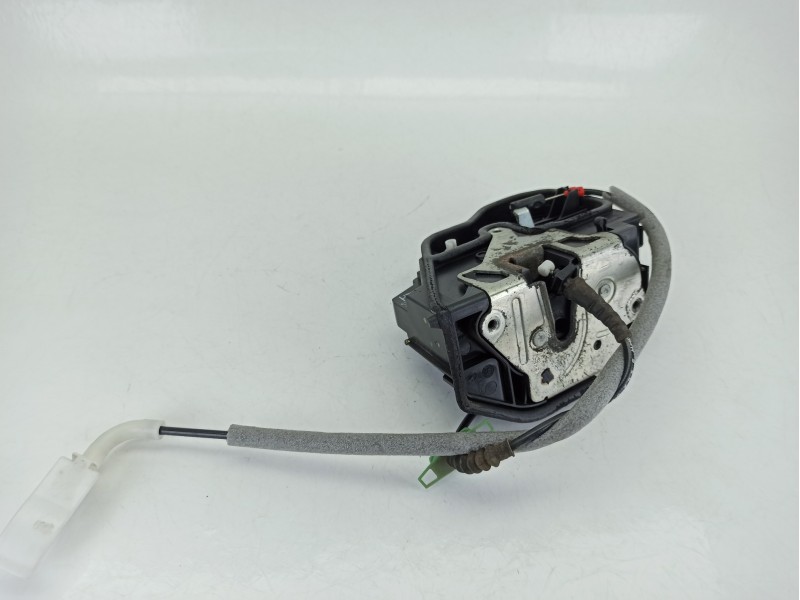 Recambio de cerradura puerta trasera izquierda para bmw x3 (e83) 2.0 sd referencia OEM IAM 7202147  