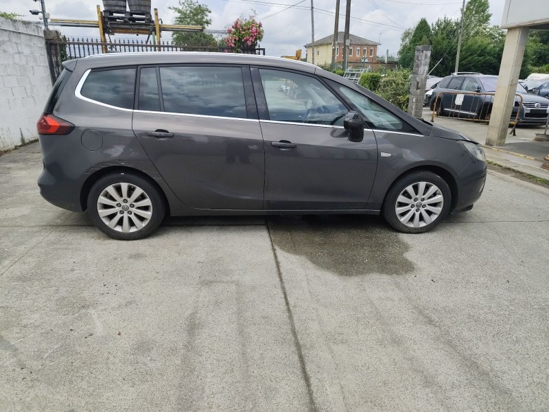 opel zafira tourer c (p12) del año 2016