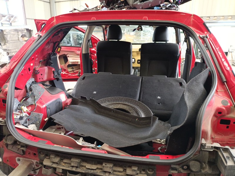 Recambio de gomas contorno puerta para citroën c4 cactus 1.5 bluehdi 100 referencia OEM IAM 9801003780  