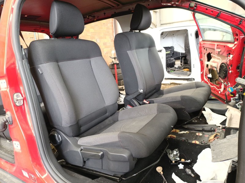 Recambio de asiento delantero derecho para citroën c4 cactus 1.5 bluehdi 100 referencia OEM IAM   