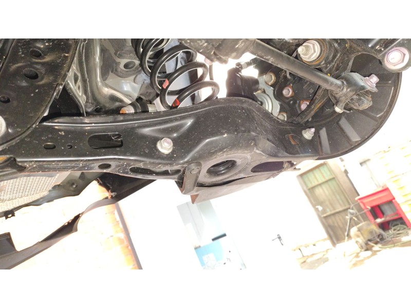 Recambio de brazo suspension inferior trasero izquierdo para toyota rav 4 v (_a5_, _h5_) 2.5 hybrid (axah52) referencia OEM IAM 