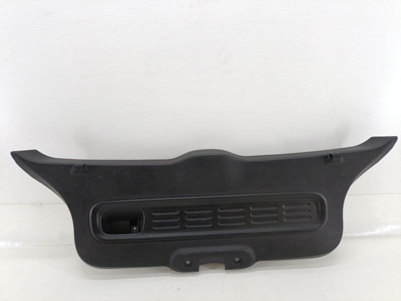 Recambio de guarnecido porton trasero para citroën c4 cactus 1.5 bluehdi 100 referencia OEM IAM 98245496ZD  