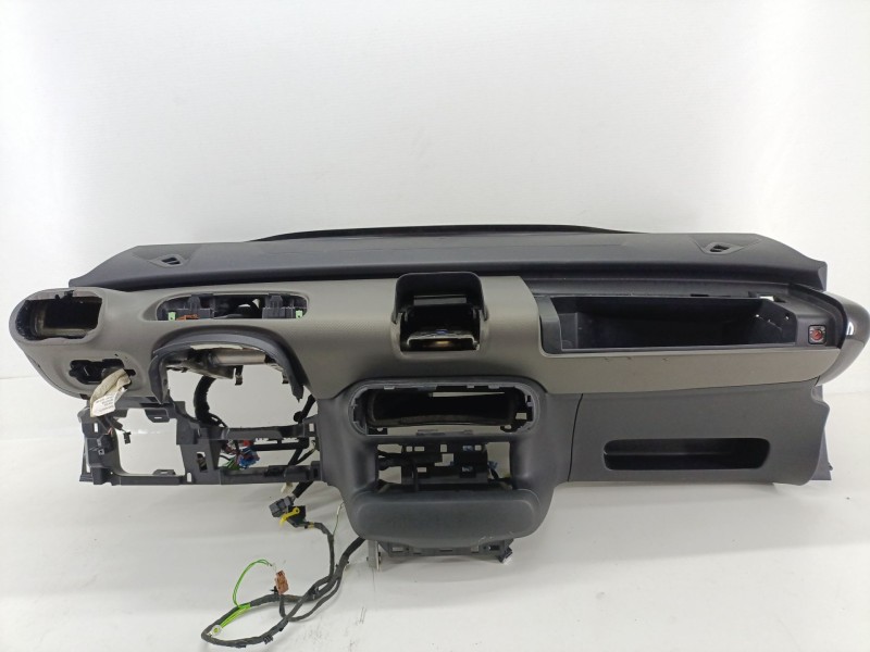 Recambio de salpicadero para citroën c4 cactus 1.5 bluehdi 100 referencia OEM IAM 16351278BV  