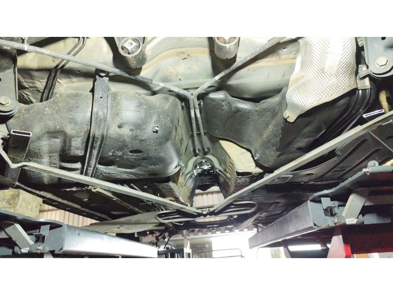 Recambio de deposito combustible para bmw 3 gran turismo (f34) 320 d referencia OEM IAM 16117294609  