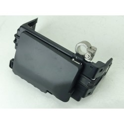 CAJA RELES / FUSIBLES 2Q0937548D 