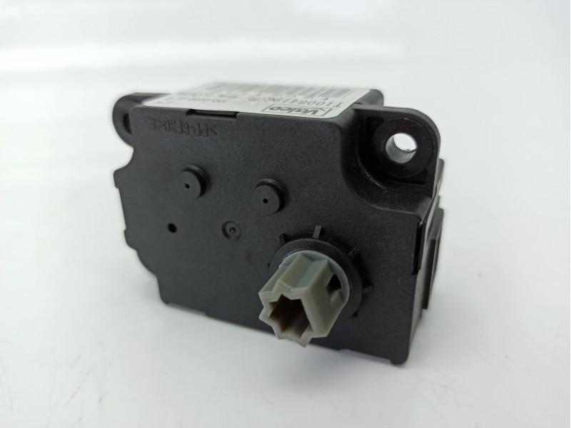 Recambio de motor apertura trampillas climatizador para peugeot rcz 2.0 hdi referencia OEM IAM T1006419G  