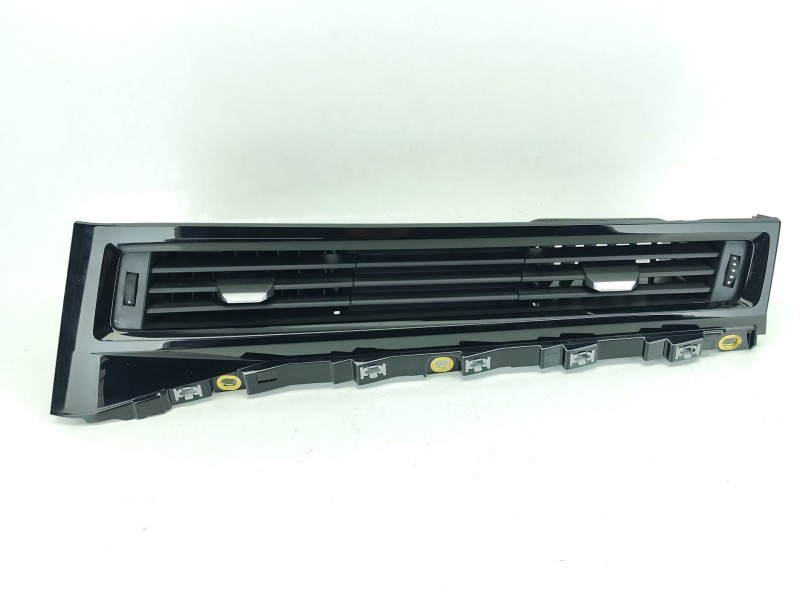 Recambio de rejilla aireadora para audi a1 sportback (gba) 30 tfsi referencia OEM IAM 82B820951  