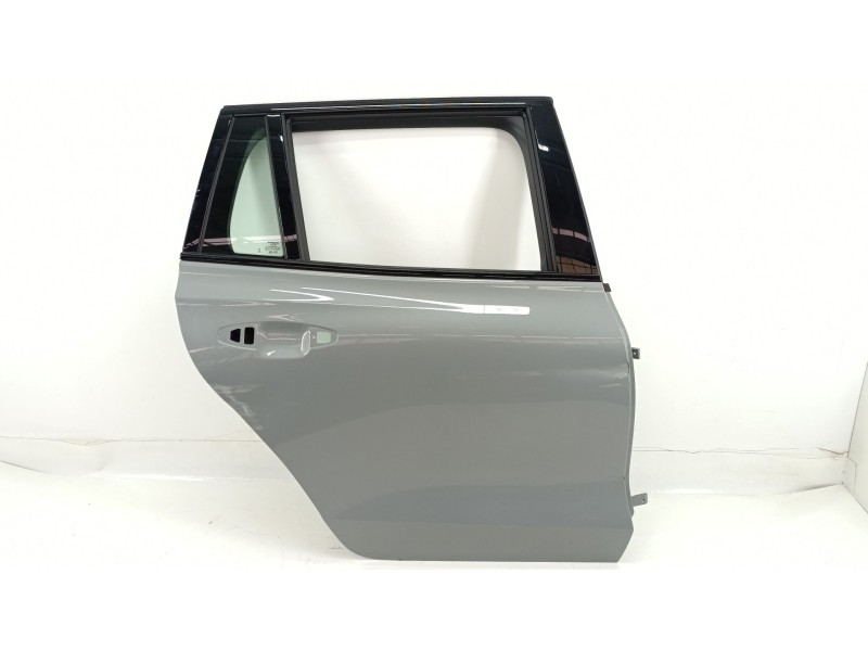 Recambio de puerta trasera derecha para volvo v60 ii (225) b4 mild-hybrid referencia OEM IAM 31693069  