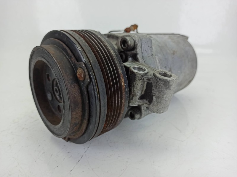 Recambio de compresor aire acondicionado para bmw serie 3 berlina (e46) 320d referencia OEM IAM 64528386650  