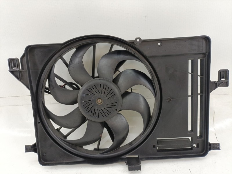 Recambio de electroventilador para ford focus iii turnier 1.6 tdci referencia OEM IAM 2269553  