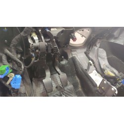 PEDAL EMBRAGUE 68319943AA 