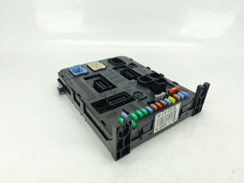 Recambio de caja reles / fusibles para citroën c4 coupé (la_) 1.6 hdi referencia OEM IAM 9661940480  